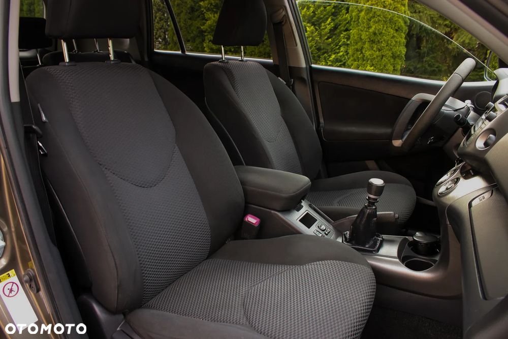 Toyota RAV4 2.0 4x2 Sol - 19