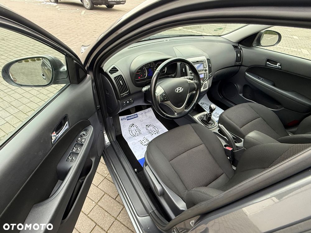 Hyundai i30 1.4 Blue Comfort - 10