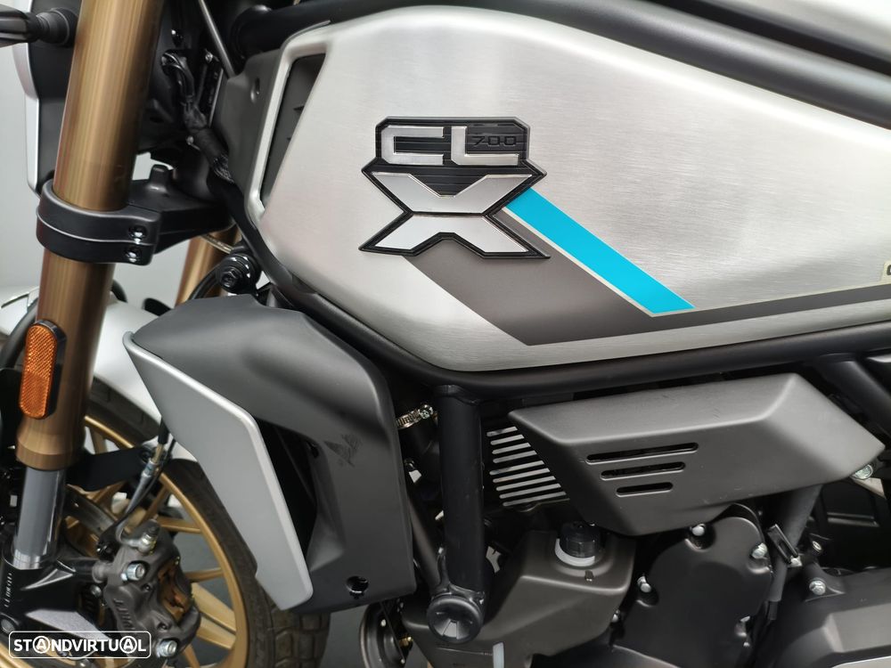 CF Moto 700CL-X Heritage Abs - 21