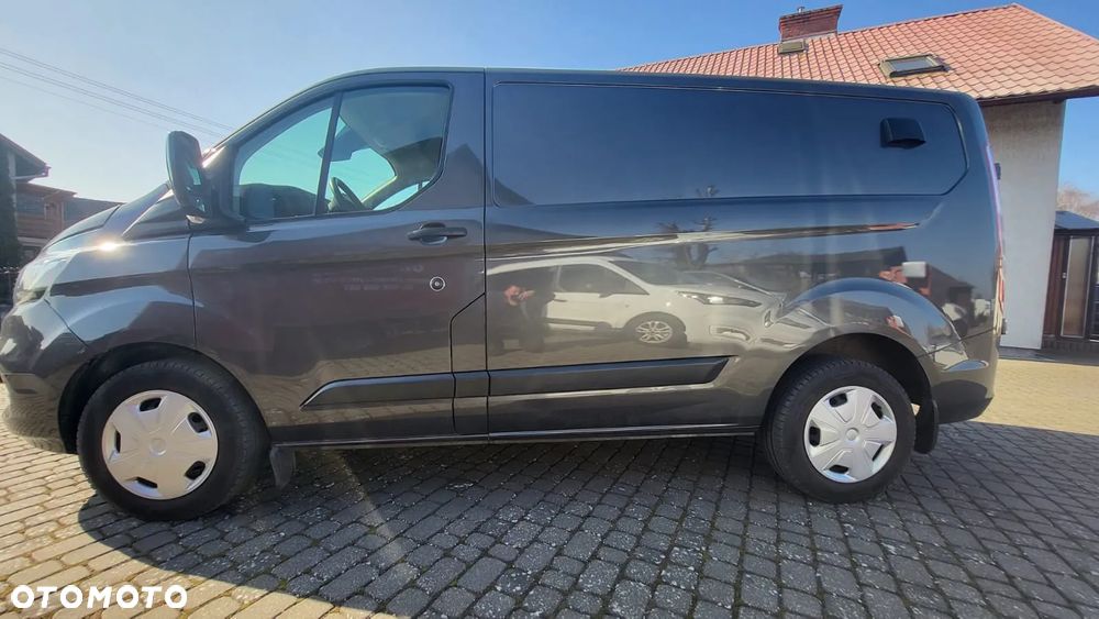 Ford TRANSIT CUSTOM - 26