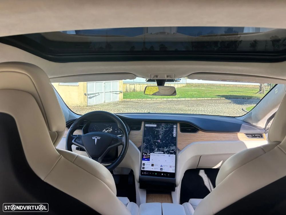 Tesla Model S 75D - 15