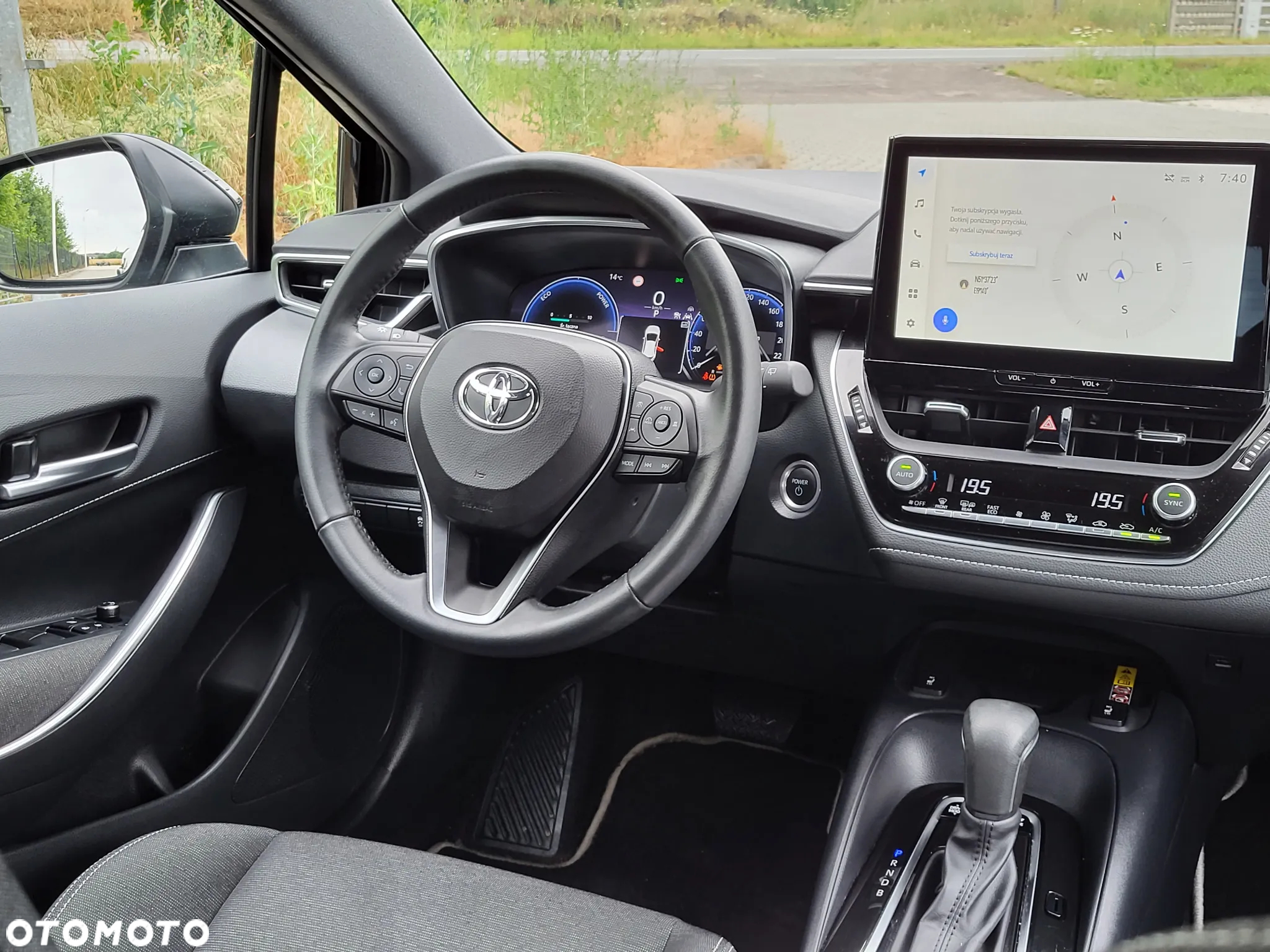 Toyota Corolla 1.8 Hybrid Comfort - 8