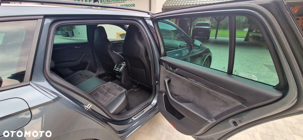 Skoda Superb 2.0 TDI 4x4 Sportline DSG - 15