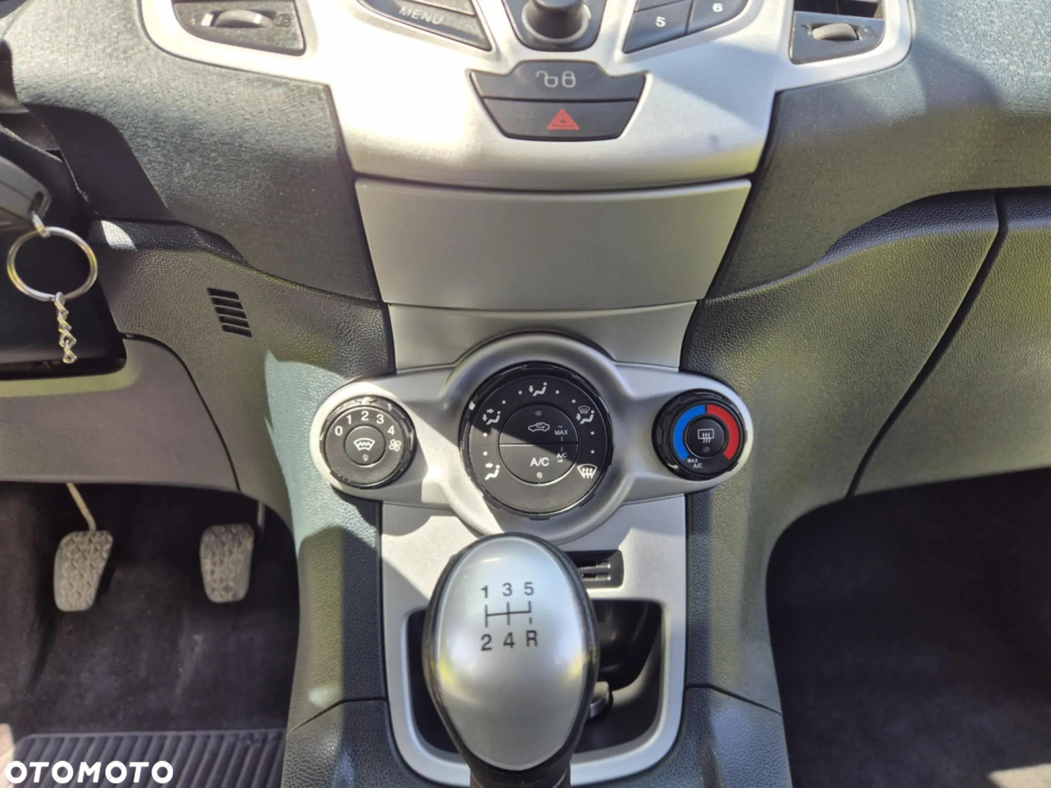 Ford Fiesta - 6