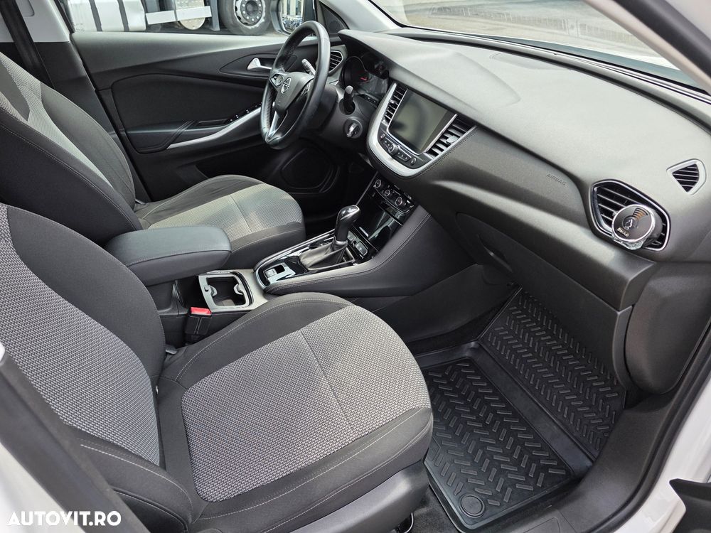 Opel Grandland X - 10