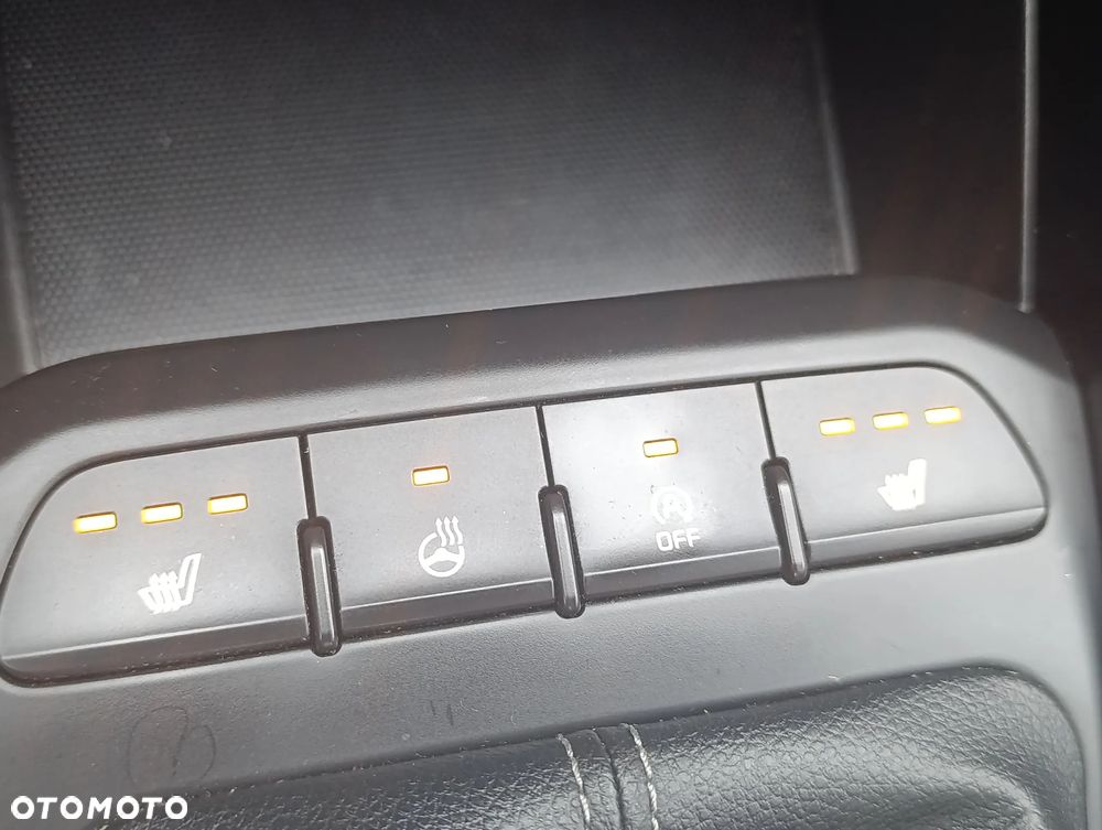 Kia Stonic 1.0 T-GDI 120 Platinum Edition - 14