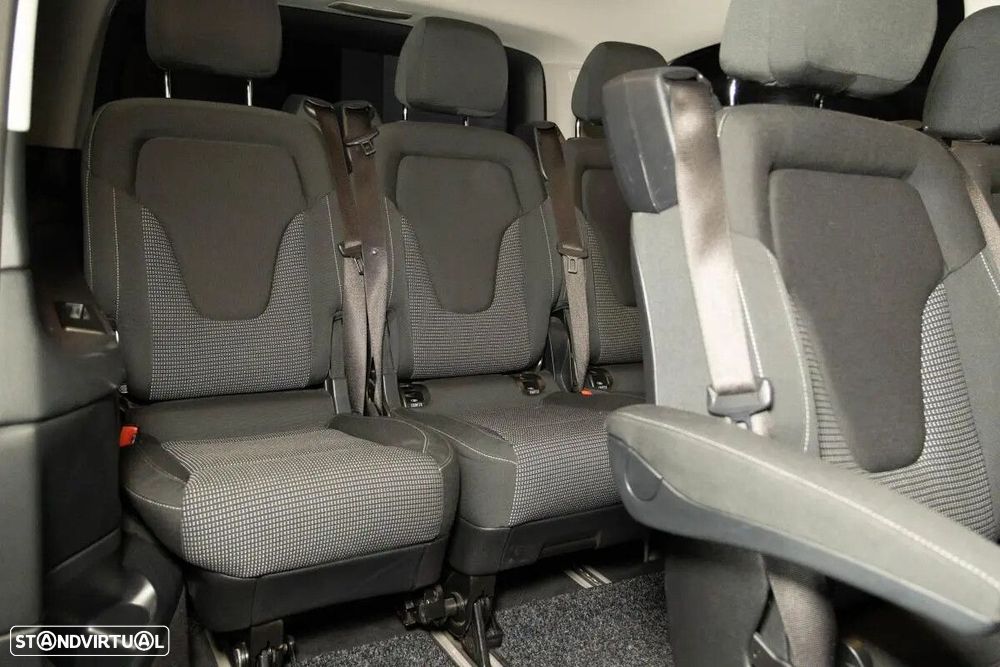 Mercedes-Benz EQV 300 - 36