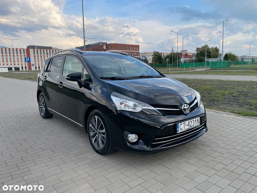 Toyota Verso 1.8 Prestige MS EU6 - 4