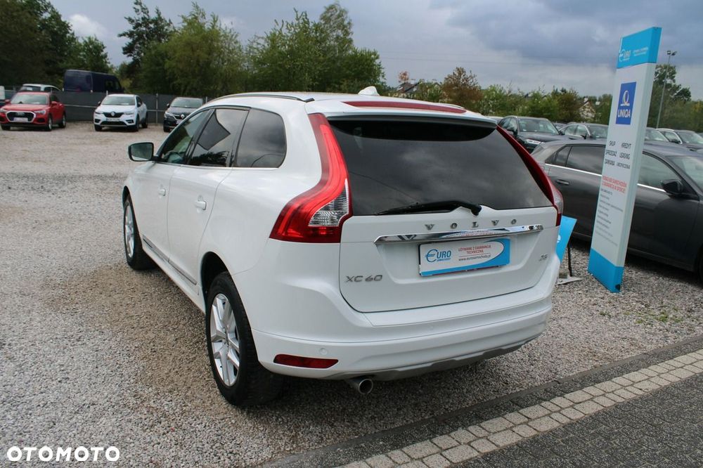 Volvo XC 60 - 8