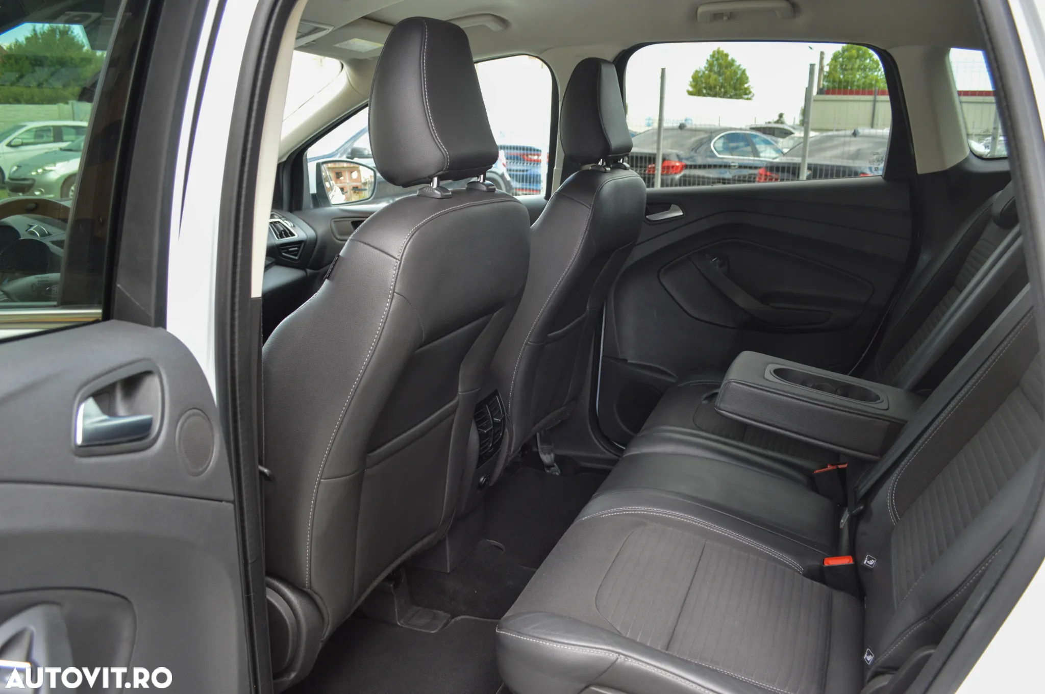 Ford Kuga 2.0 EcoBlue Aut. 4x4 TITANIUM - 25