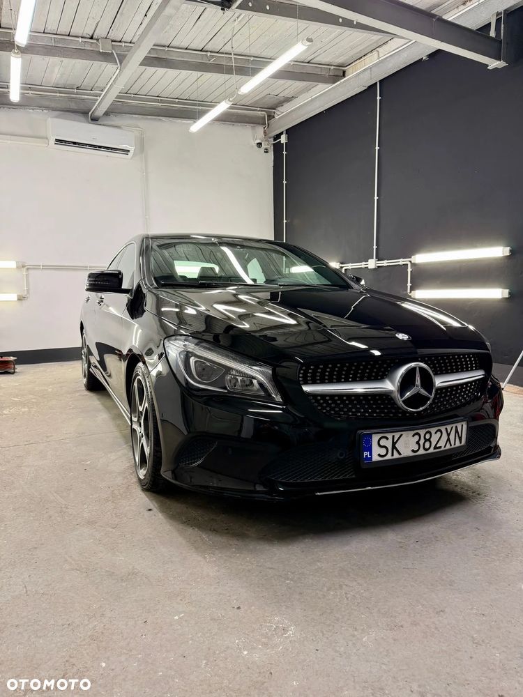 Mercedes-Benz CLA 180 7G-DCT AMG Line - 6