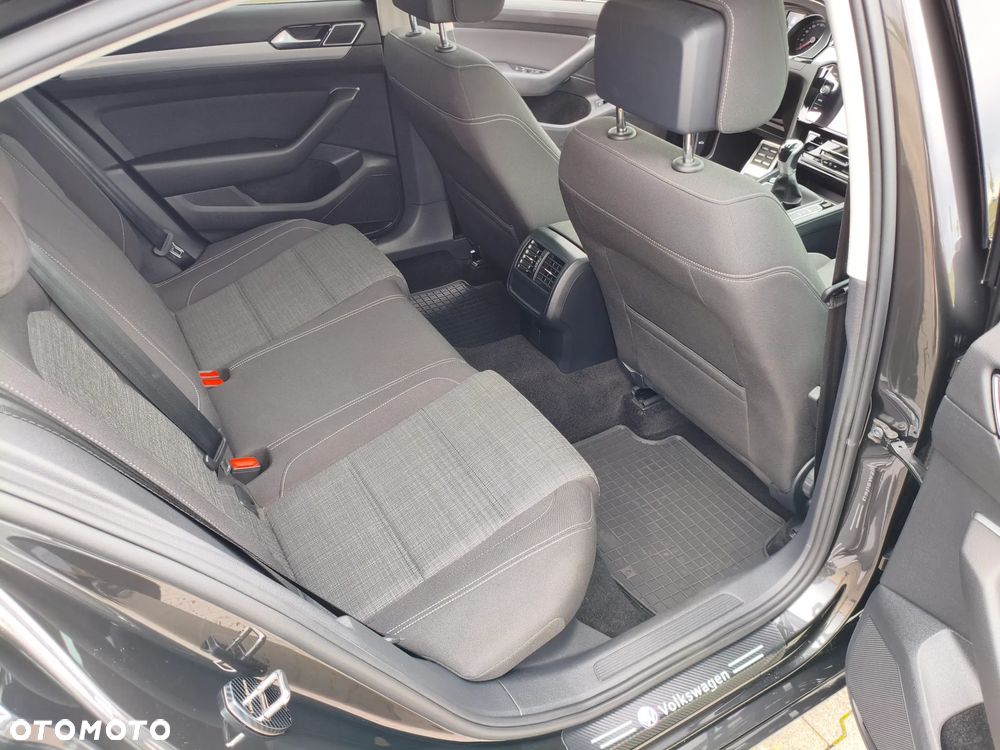 Volkswagen Passat 1.5 TSI EVO Business - 13