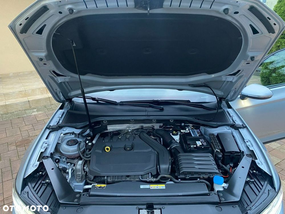Volkswagen Passat - 35
