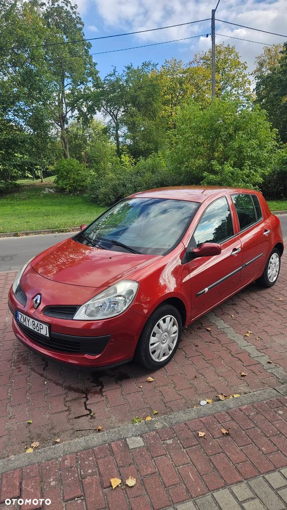 Renault Clio - 2