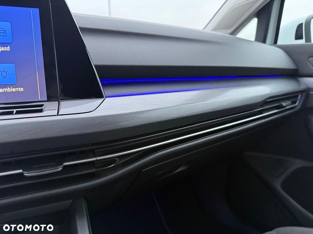 Volkswagen Golf - 29