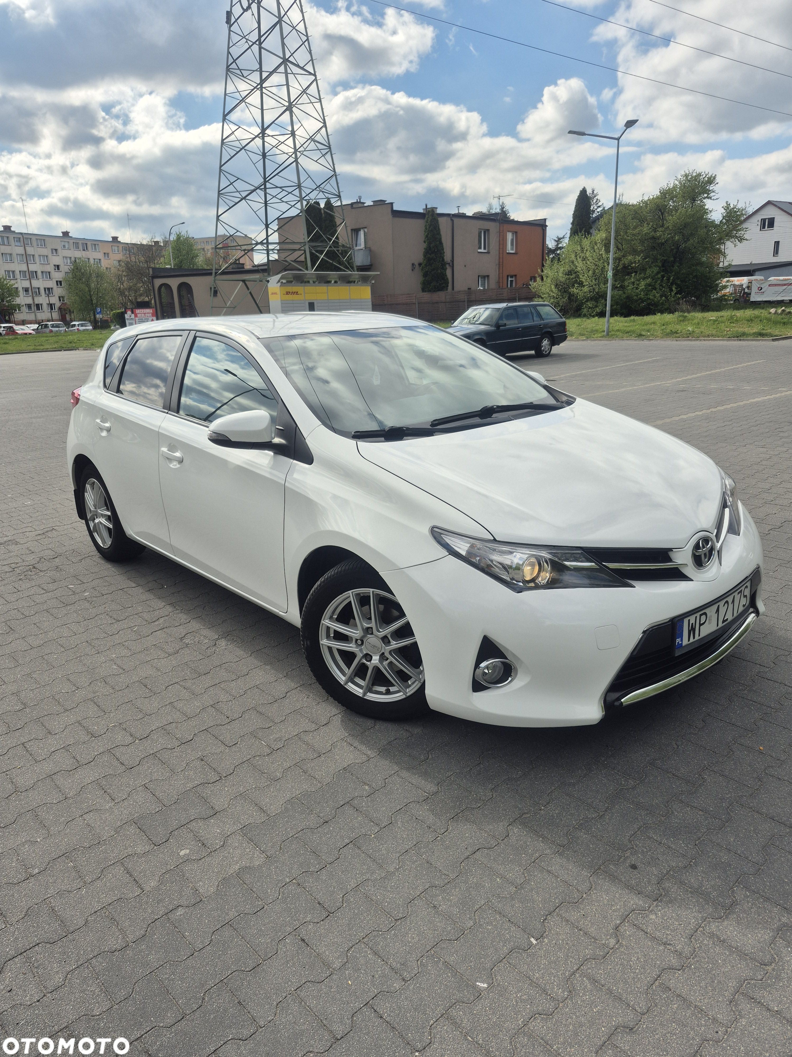 Toyota Auris 1.4 D-4D Premium - 1