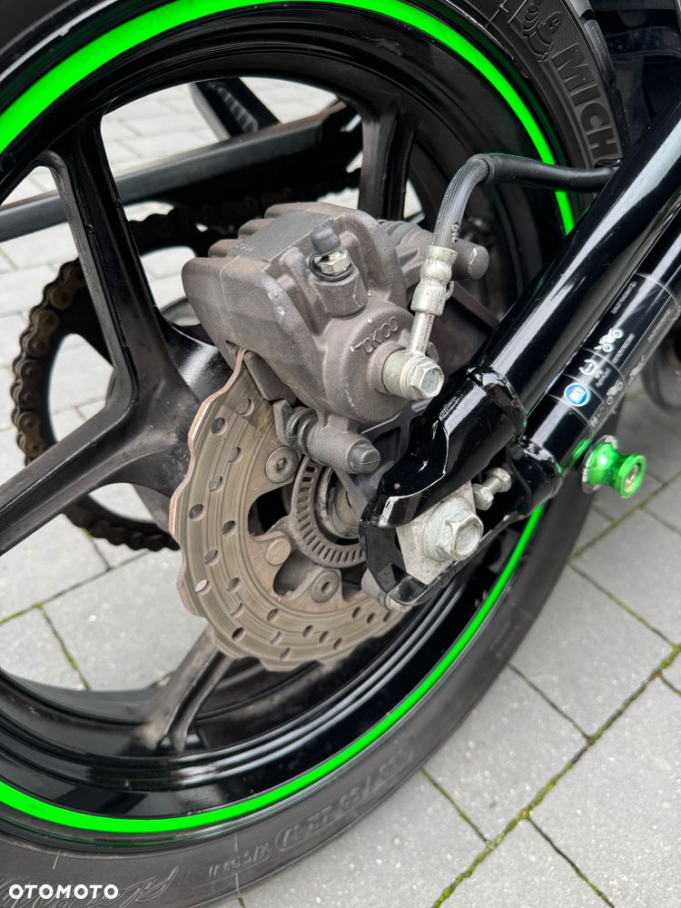 Kawasaki ER - 21