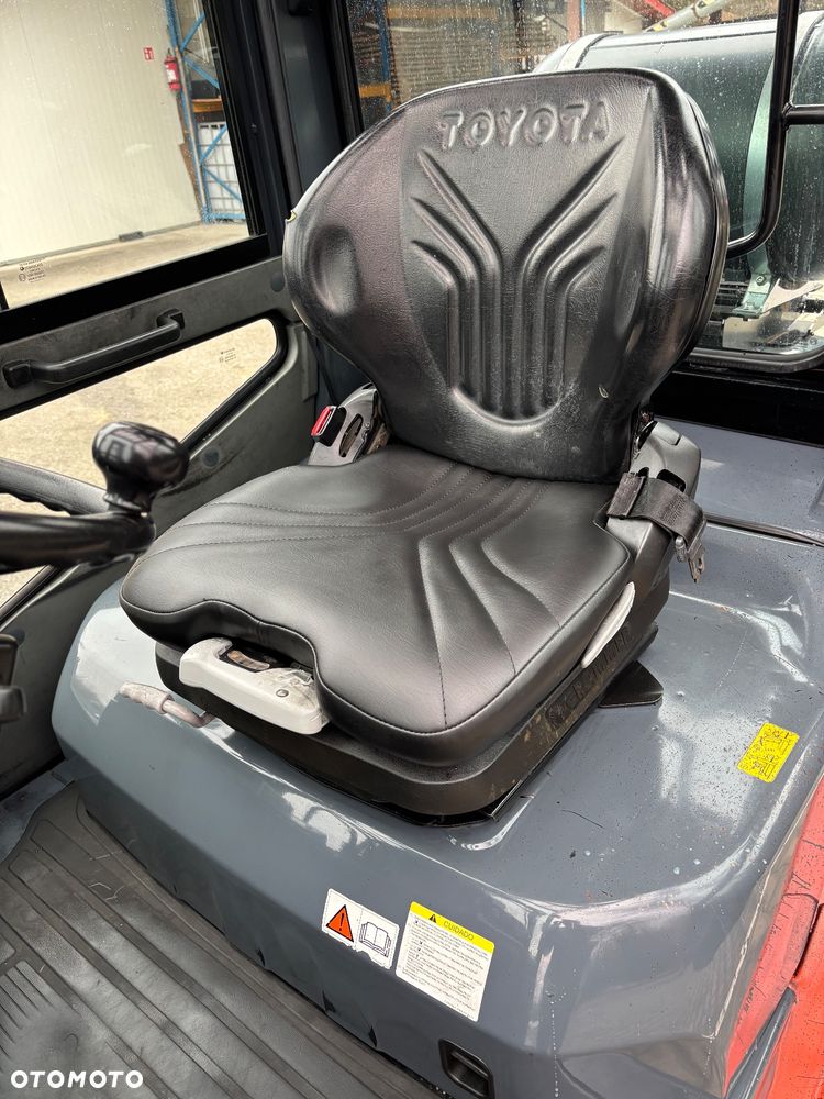 Toyota 8FGF25 GWARANCJA LPG BENZYNA triplex ORGINALNY KLIMA KABINA 49750 NETTO - 11
