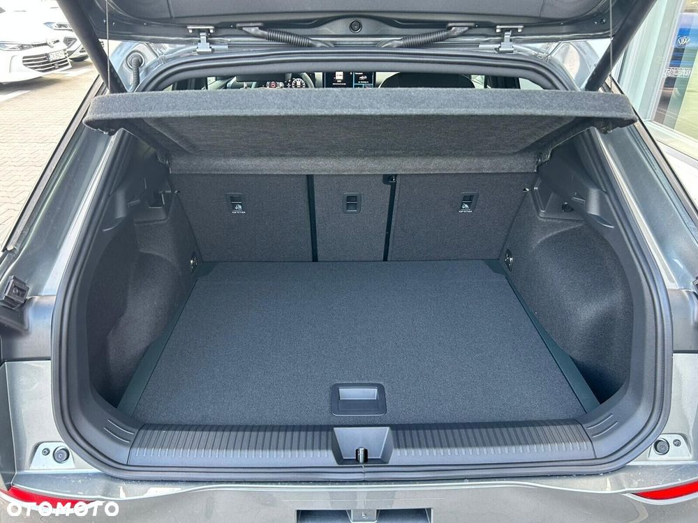 Volkswagen T-Roc - 28