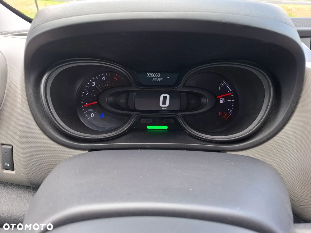 Renault Trafic - 26