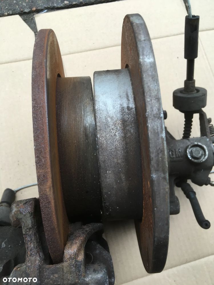 ASTRA G ZAFIRA A ZACISK HAMULCOWY TYŁ PRAWY LEWY TARCZE - 2