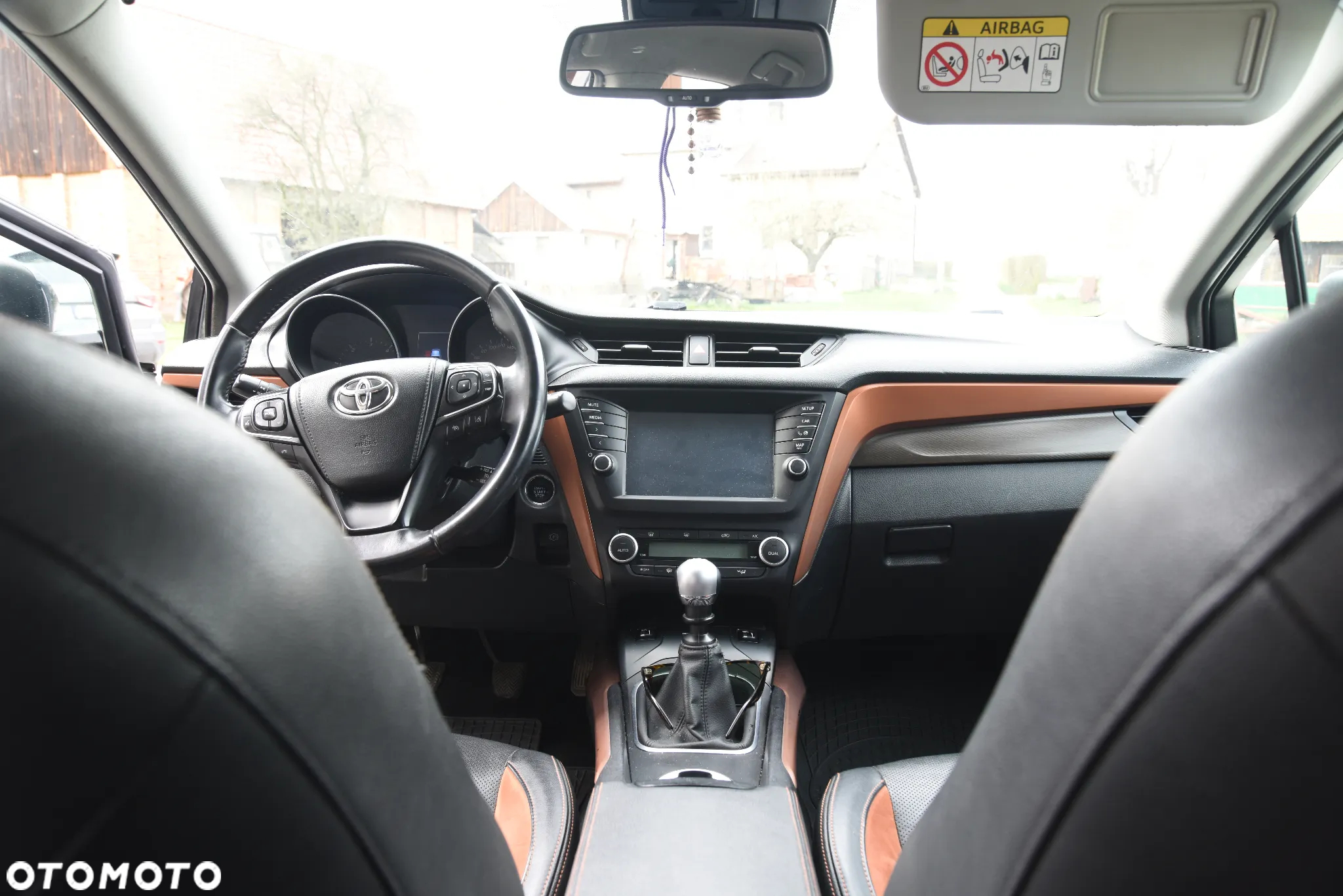 Toyota Avensis - 6