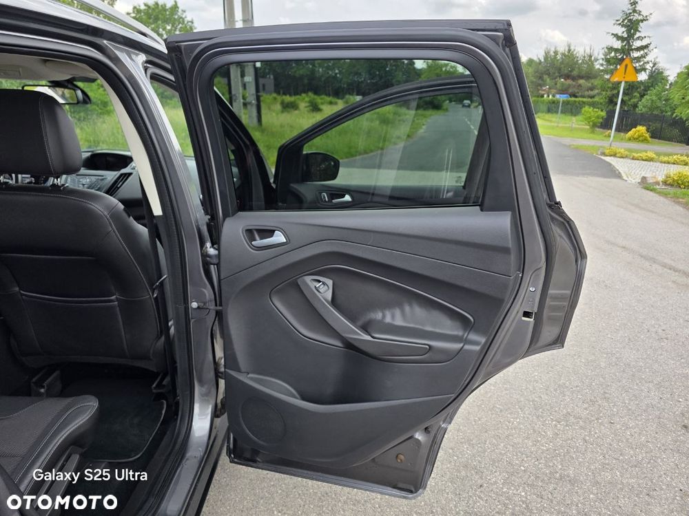 Ford Kuga 2.0 TDCi 4x4 Titanium - 17