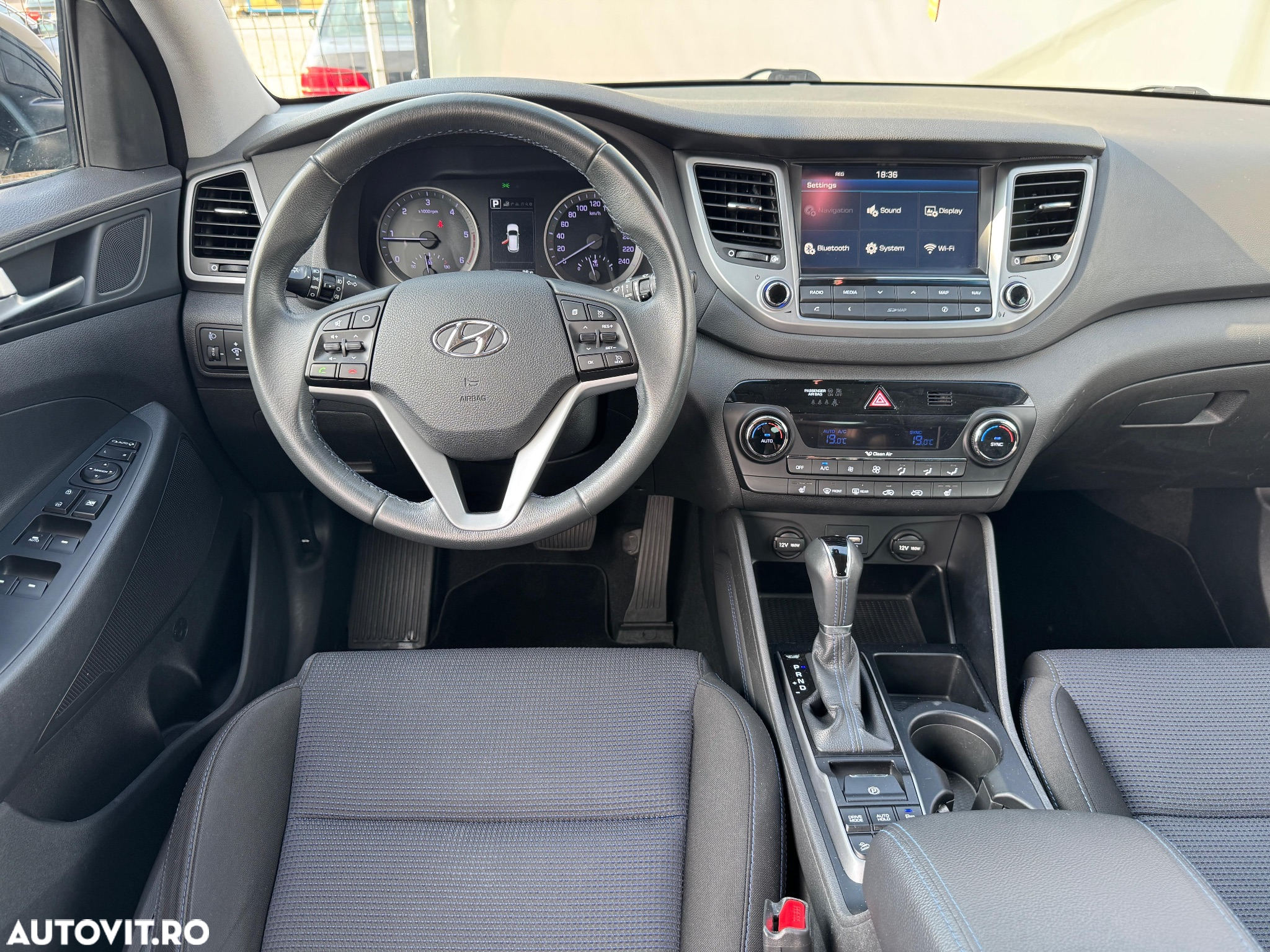 Hyundai Tucson 2.0 CRDI 4WD Automatik Style - 7