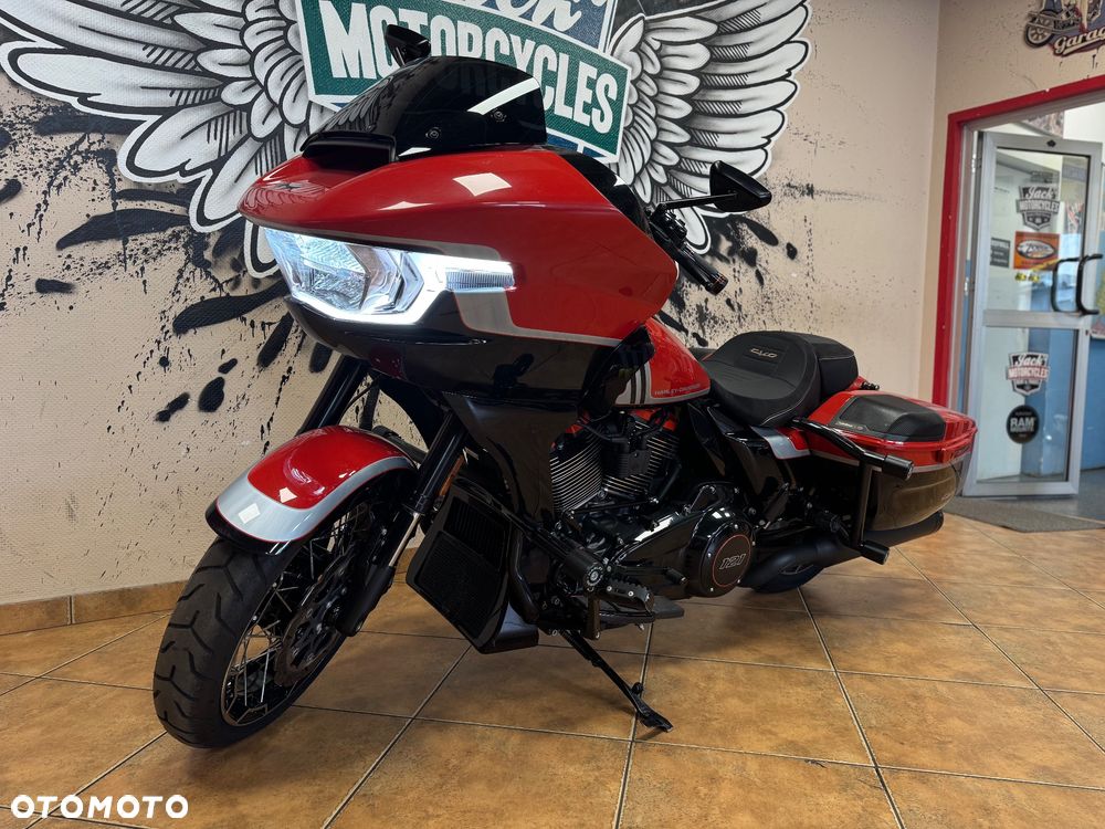 Harley-Davidson Touring Road Glide - 26