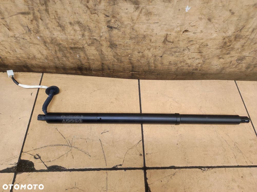 siłownik teleskop klapy bagażnika prawy tył cx-30 cx30 - 1