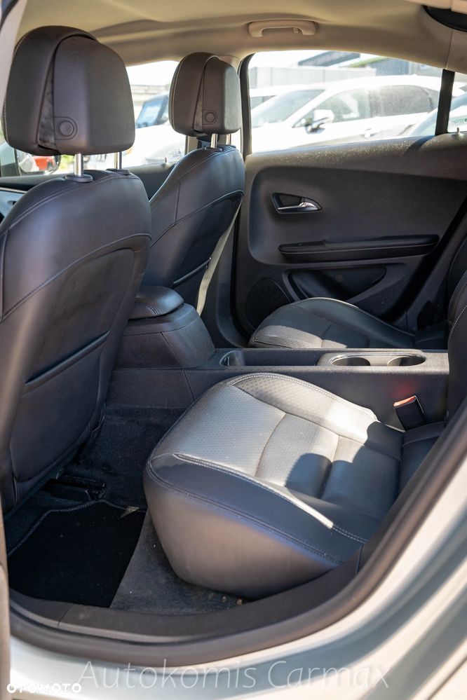 Chevrolet Volt - 22