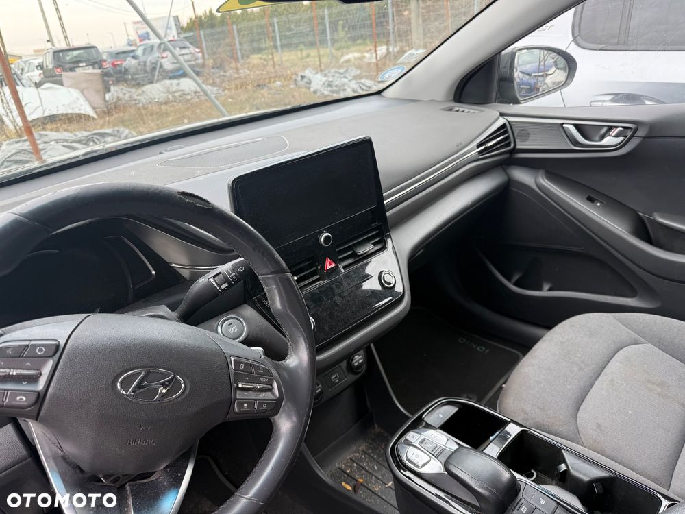 Hyundai IONIQ - 6