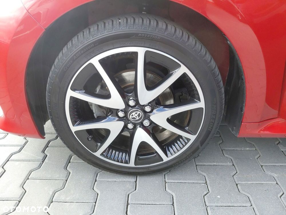 Toyota Yaris Hybrid 1.5 Selection Style - 19