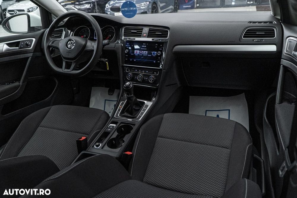 Volkswagen Golf 1.0 TSI BlueMotion Comfortline - 3