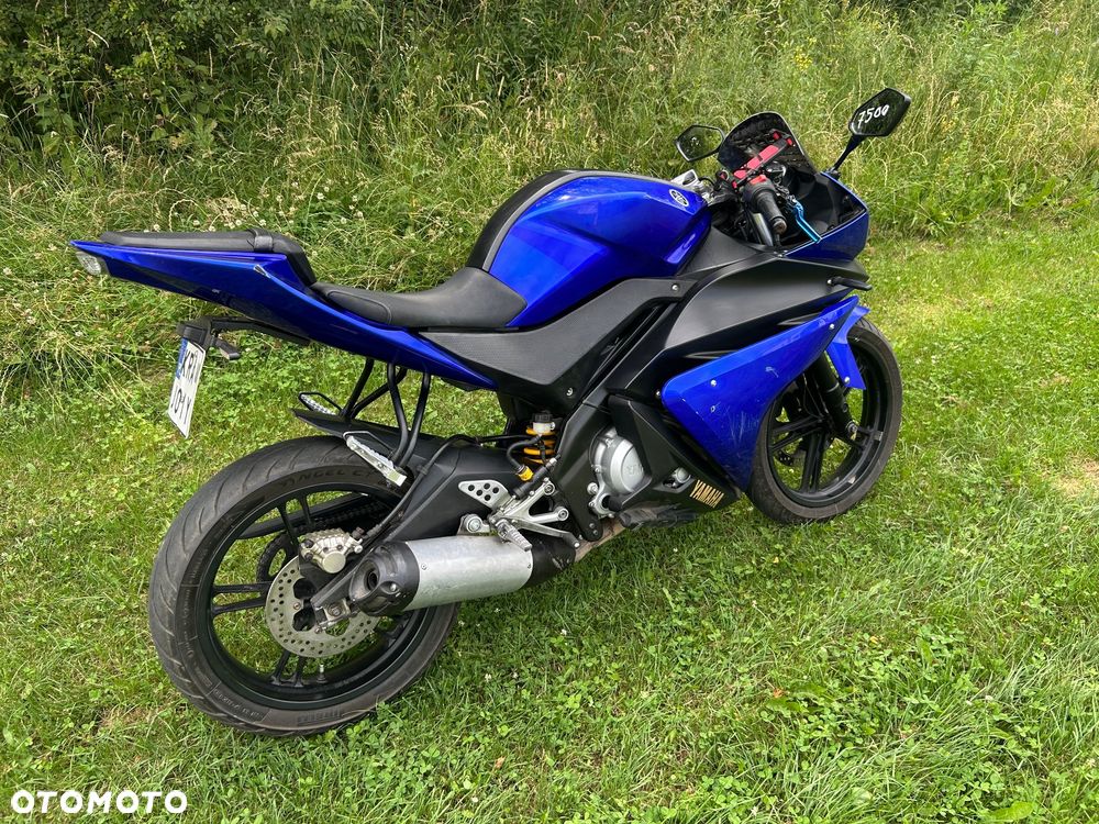 Yamaha YZF - 6