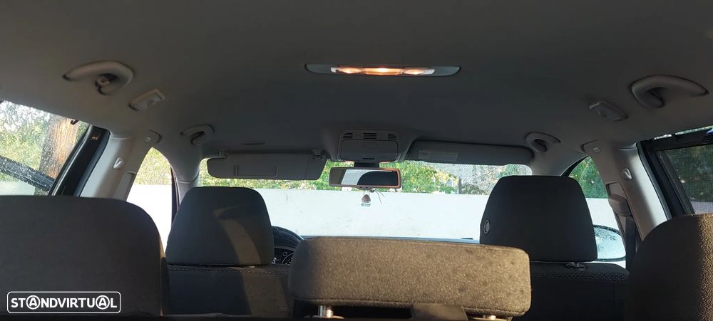 VW Passat 1.6 TDI BlueMotion - 10