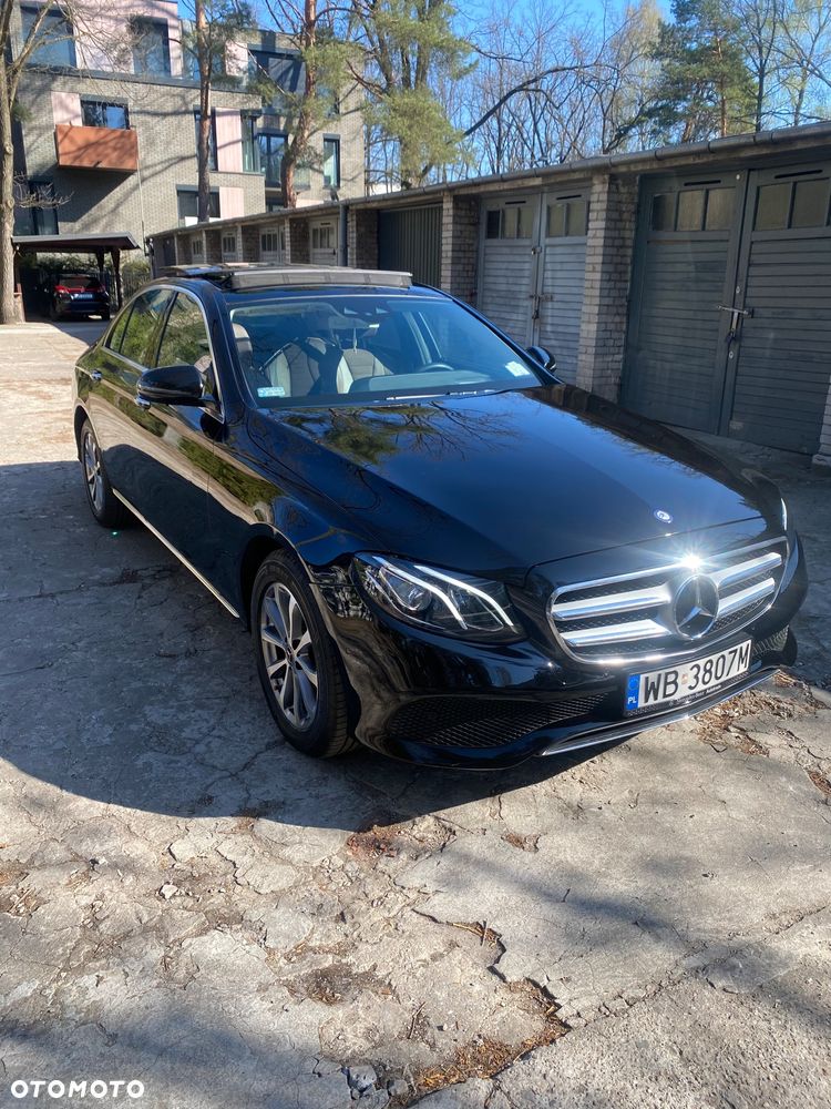 Mercedes-Benz Klasa E 200 4-Matic 9G-TRONIC - 4