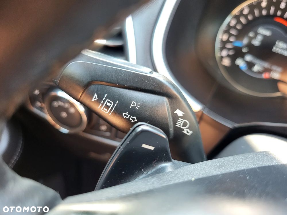 Ford S-Max 2.0 TDCi Titanium PowerShift - 34