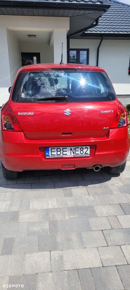Suzuki Swift - 4