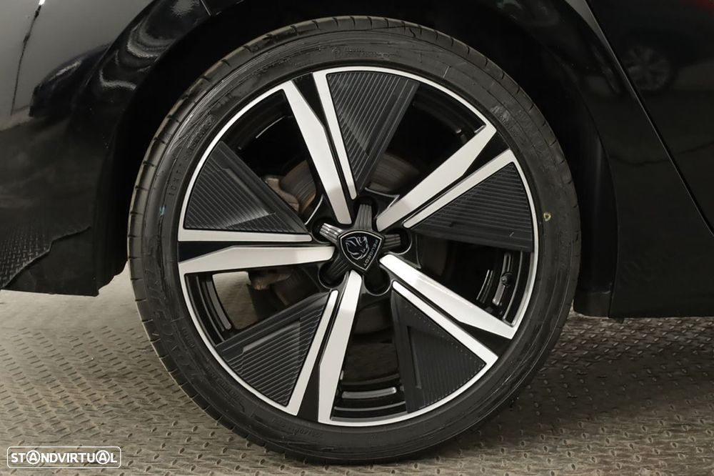 Peugeot 308 1.2 PureTech GT EAT8 - 5