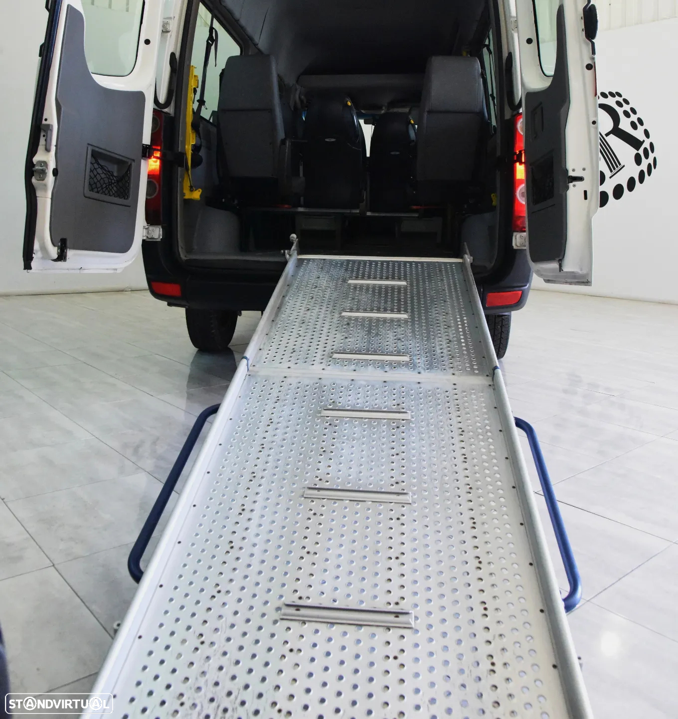 VW Crafter 35 2.5 TDi 109 CD Longa - 9