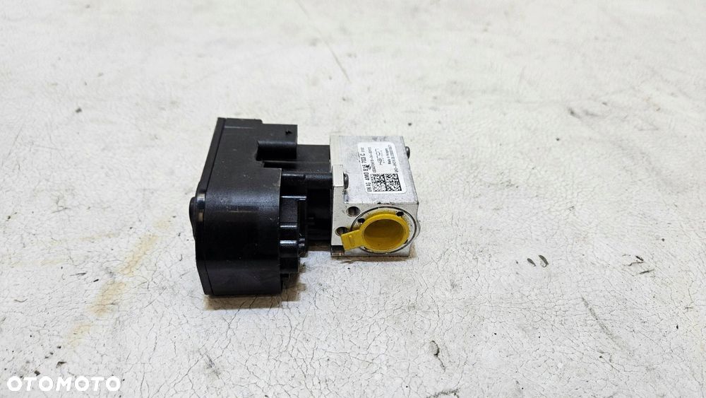 zawór rozprężony rozdzielacz klimatyzacji vw e-golf e crafter 4m0816703c - 2