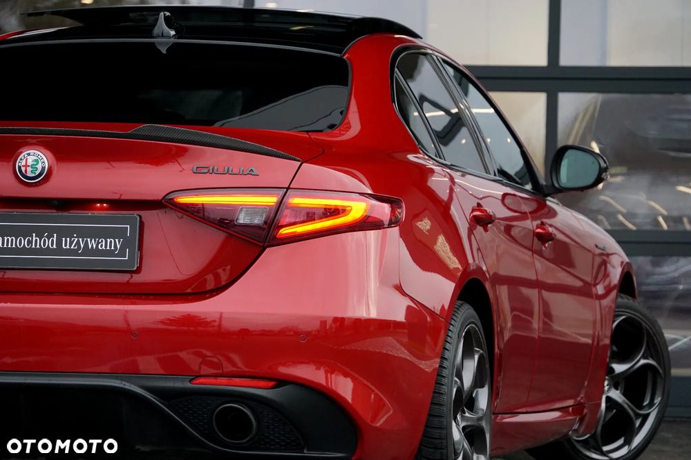 Alfa Romeo Giulia 2.0 Turbo 16V AT8-Q4 Veloce Ti - 13