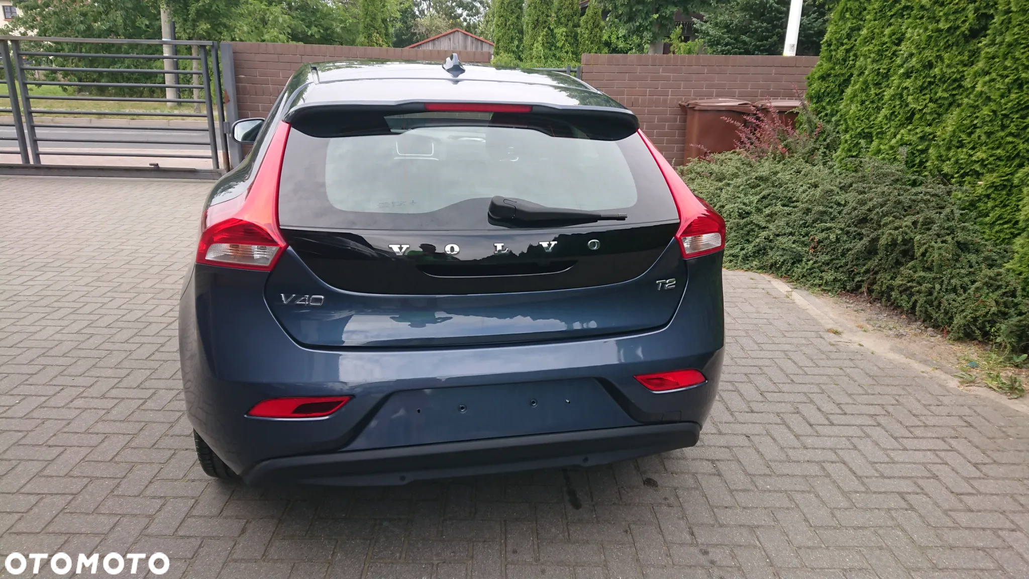 Volvo V40 - 24