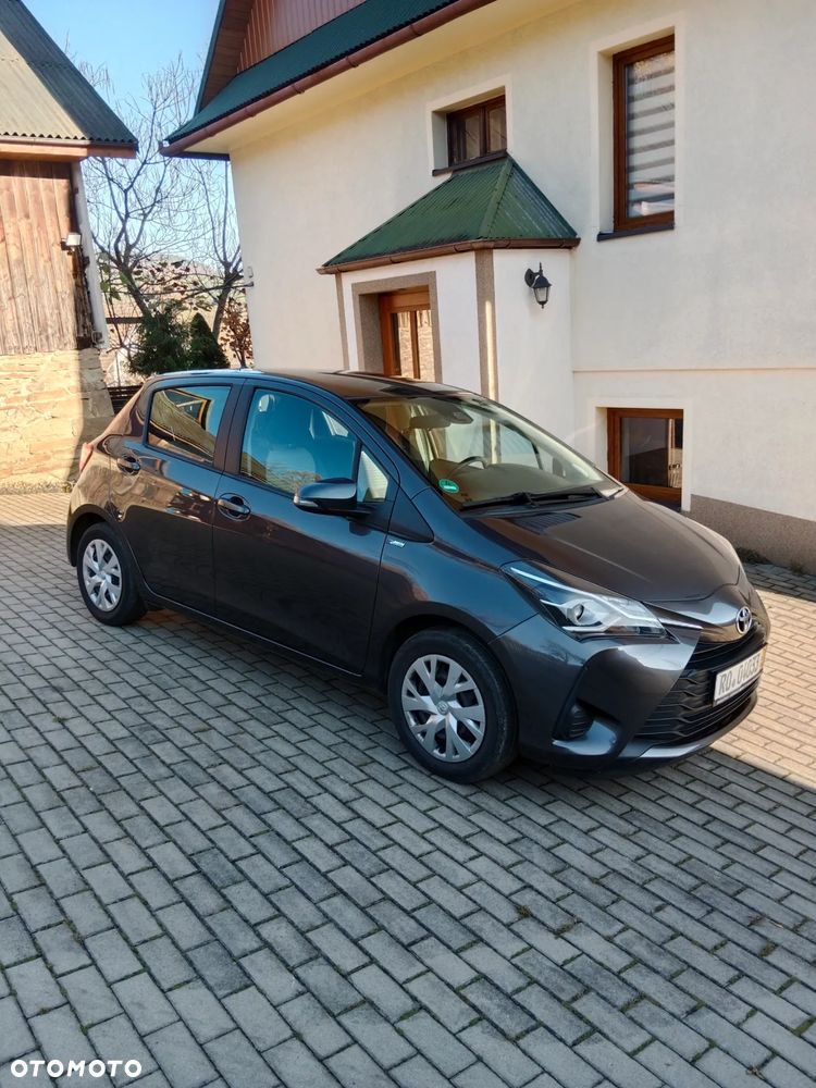 Toyota Yaris 1.0 VVT-i Team Deutschland - 2