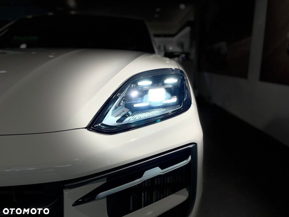 Porsche Cayenne - 17