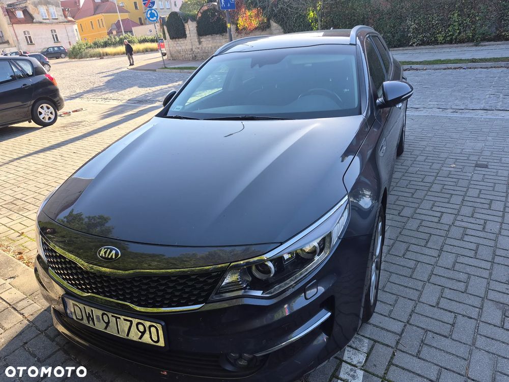 Kia Optima - 1