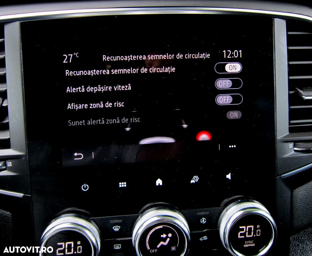 Renault Megane TCe 140 EDC GPF Techno - 14