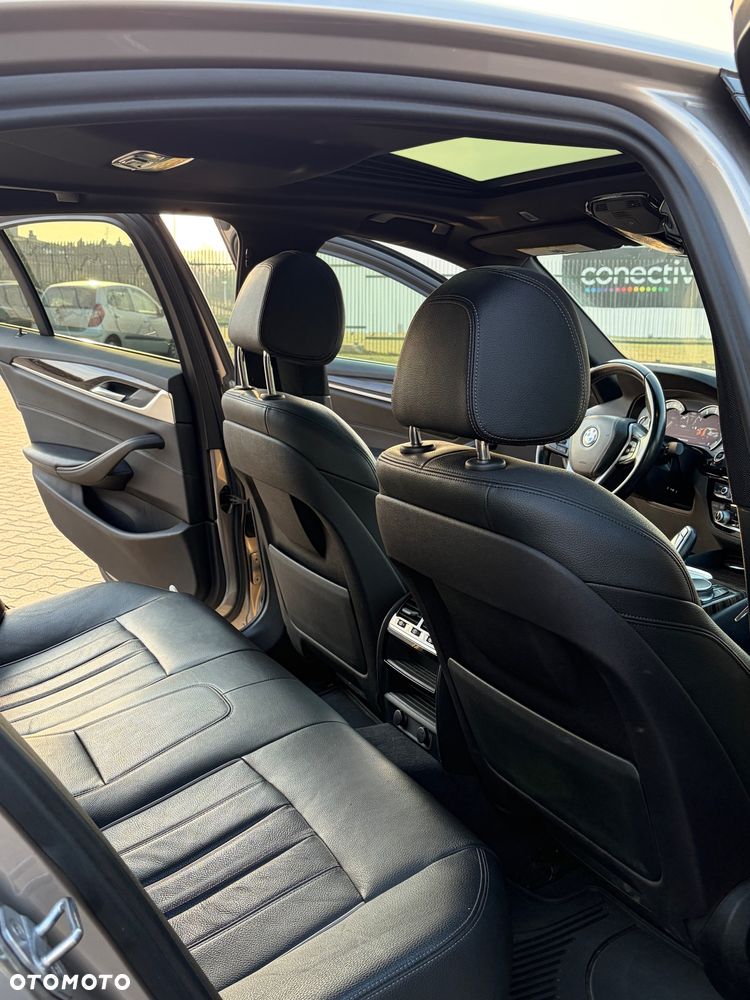 BMW Seria 5 530i M Sport sport - 20