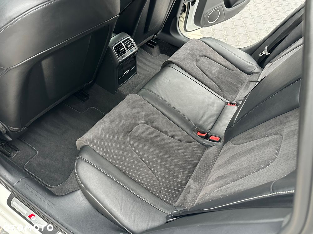 Audi A4 Avant 2.0 TFSI quattro S line Sportpaket (plus) - 26